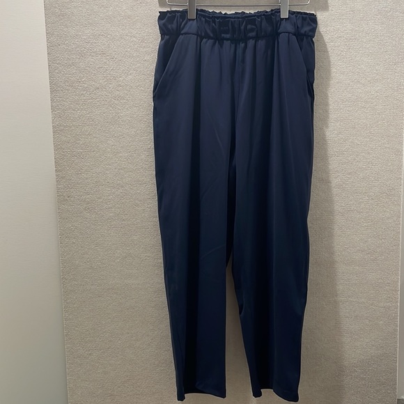Lululemon High Rise Jogger - Picture 7 of 15